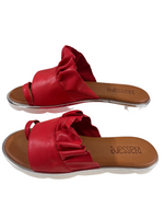 Rilassare Truffle Leather Slide - Red